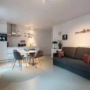 Apartment Salt & Pepper