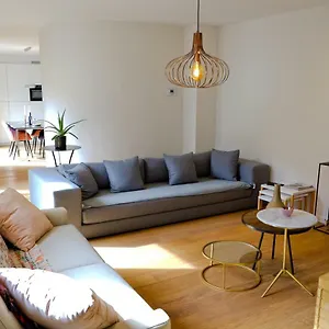 Apartment Modern In The Heart Of